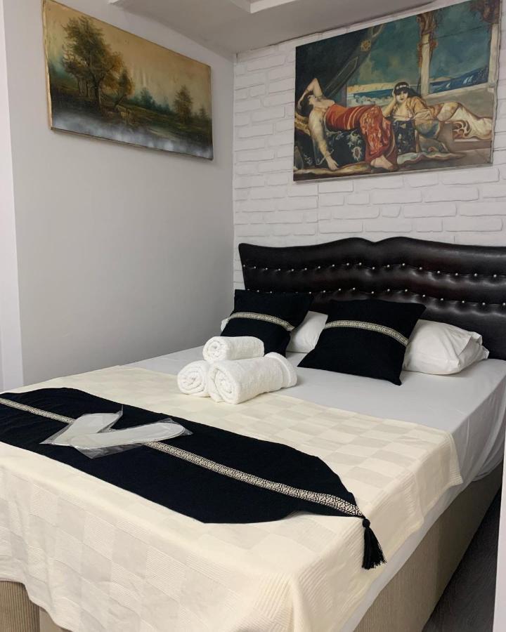 Antik Sofia Hotel Истанбул Екстериор снимка