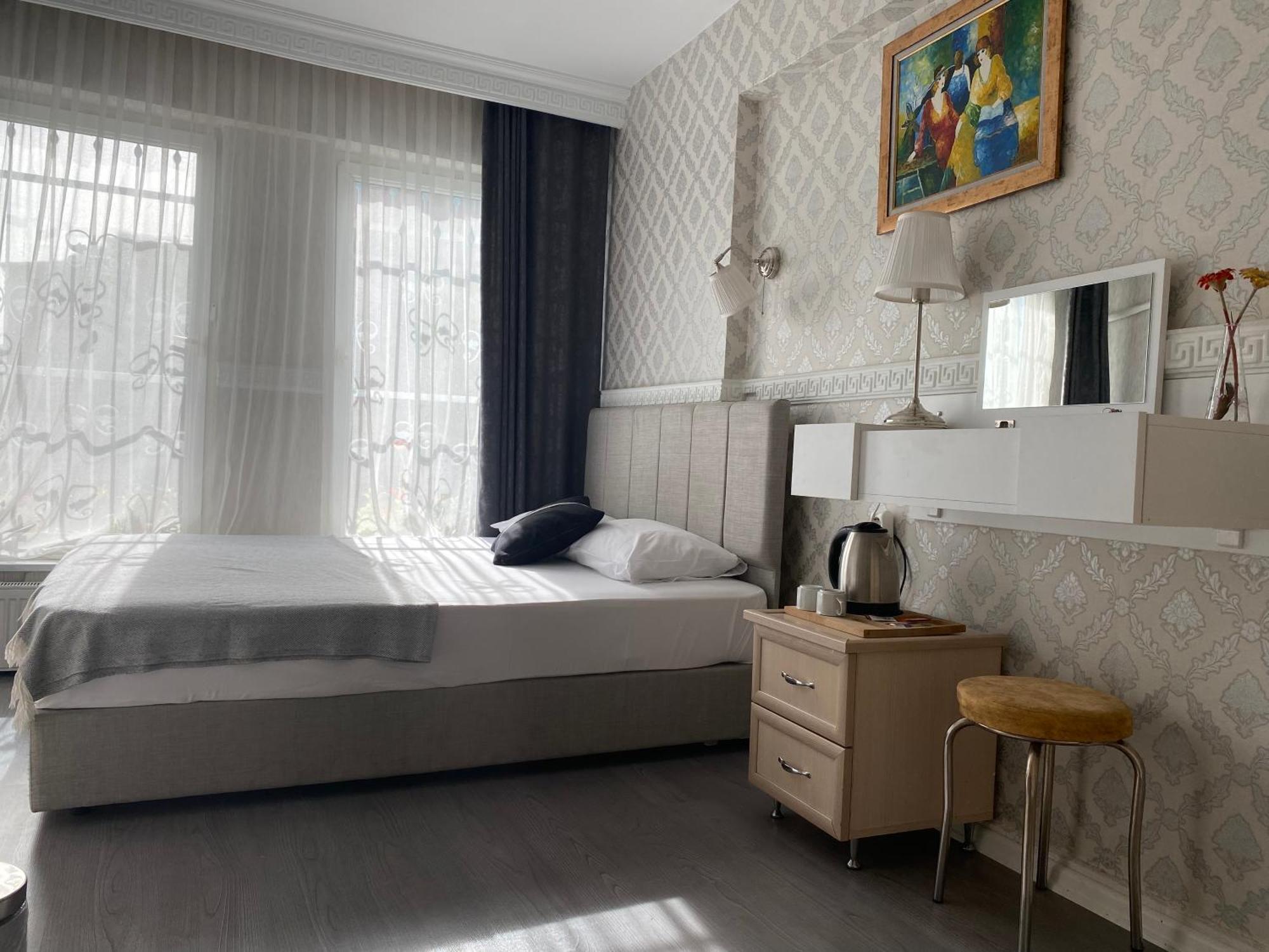 Antik Sofia Hotel Истанбул Екстериор снимка
